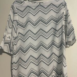 Banana Republic Women’s white 3/4 sleeve blouse